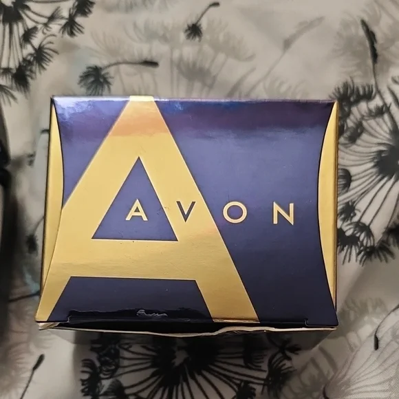 Avon Genuine Smoky Quartz Necklace with Black and Gold Accents - Picture 4 of 4